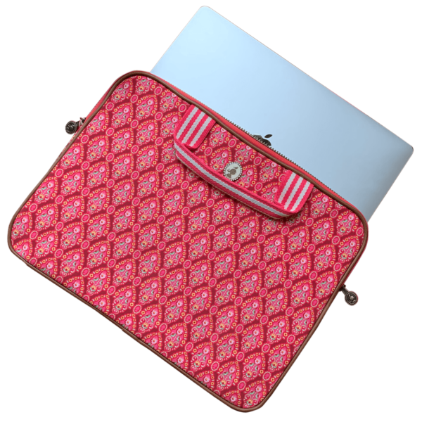 Czerwona torba - etui na laptopa z eleganckim motywem z syntetycznego materiału lepszego od skóry.