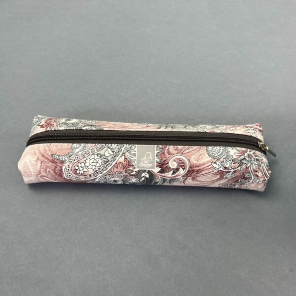 Etui saszetka piórnik jamnik paisley szare 5903641209861-1