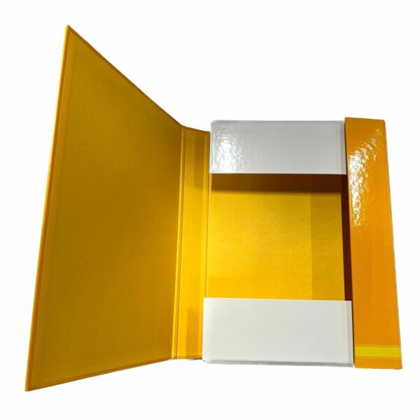 Teczka box A4 z gumką Classic Colors zolta otwarta 5604730042313