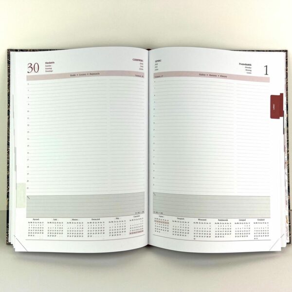 Kalendarz 2024 książkowy A4 dzienny sobota i niedziela osobno okładka soft touch PAISLEY TURKUS