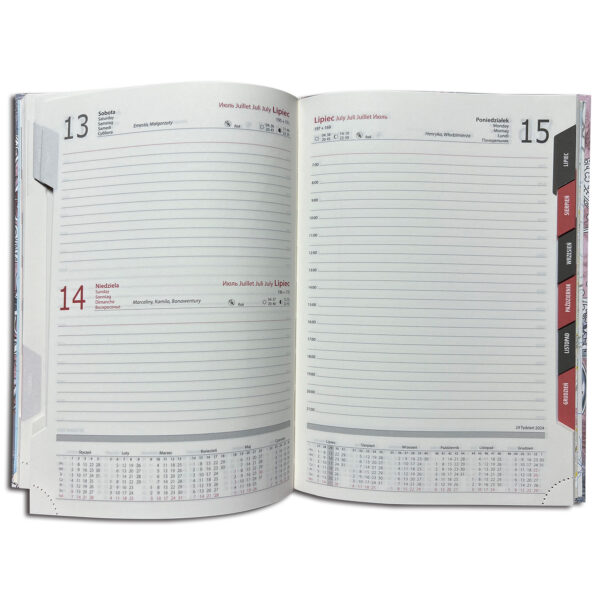 Kalendarz 2024 książkowy A5 dzienny Z WYCIĘTYMI REGISTRAMI sobota i niedziela razem okładka soft touch papier chamois BLACK & SILVER